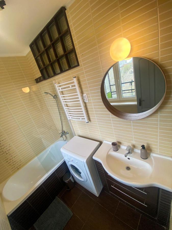 Fresh Smartly Designed Studio Flat & Sunny Balcony Budapest Esterno foto