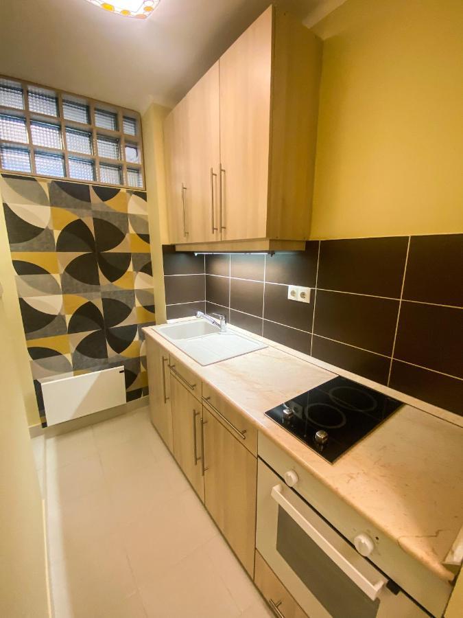 Fresh Smartly Designed Studio Flat & Sunny Balcony Budapest Esterno foto