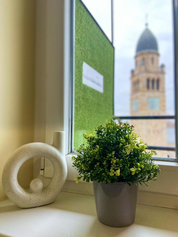Fresh Smartly Designed Studio Flat & Sunny Balcony Budapest Esterno foto