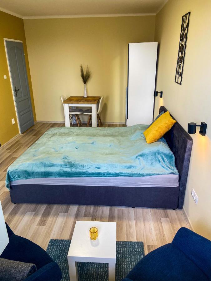 Fresh Smartly Designed Studio Flat & Sunny Balcony Budapest Esterno foto